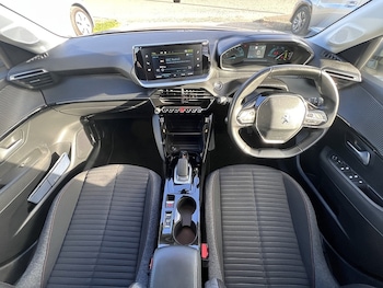 Used Peugeot E-208 2025 for sale - 75932425: Photo