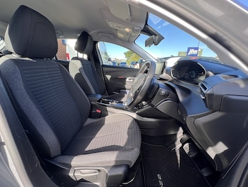 Used Peugeot E-208 2025 for sale - 75932425: Photo