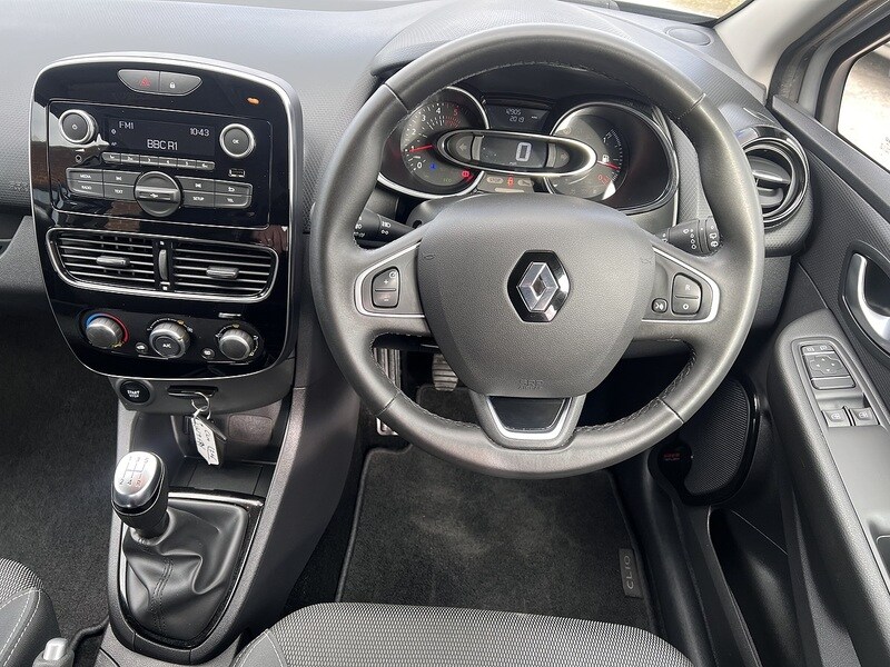 Used Renault Clio for sale - 77850887: Photo 11