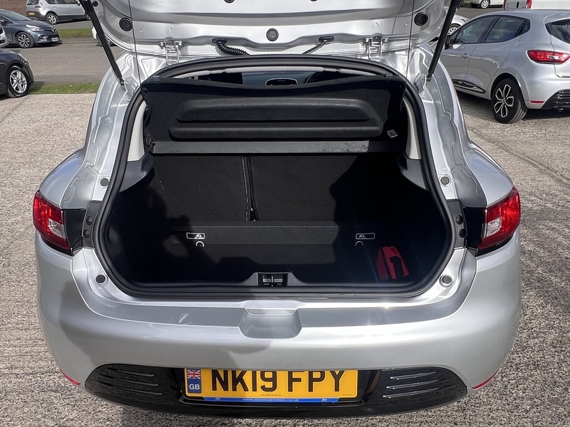 Used Renault Clio for sale - 77850887: Photo 17