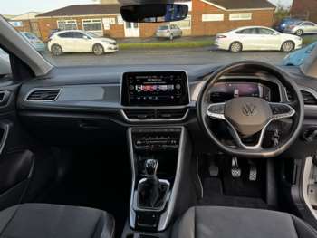 Used Volkswagen T-Roc 2022 for sale - 73111473: Photo