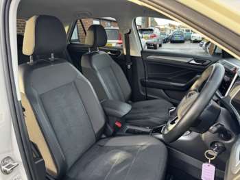 Used Volkswagen T-Roc 2022 for sale - 73111473: Photo