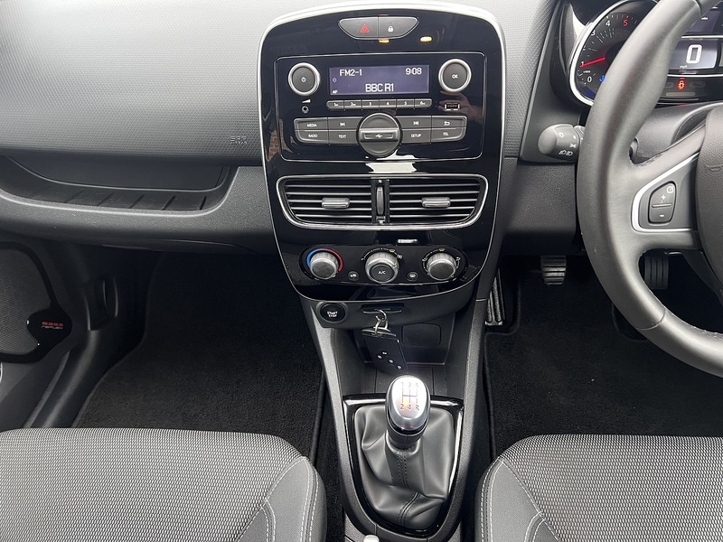 Used Renault Clio for sale - 76128064: Photo 13