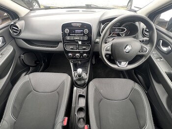 Used Renault Clio 2019 for sale - 78710533: Photo