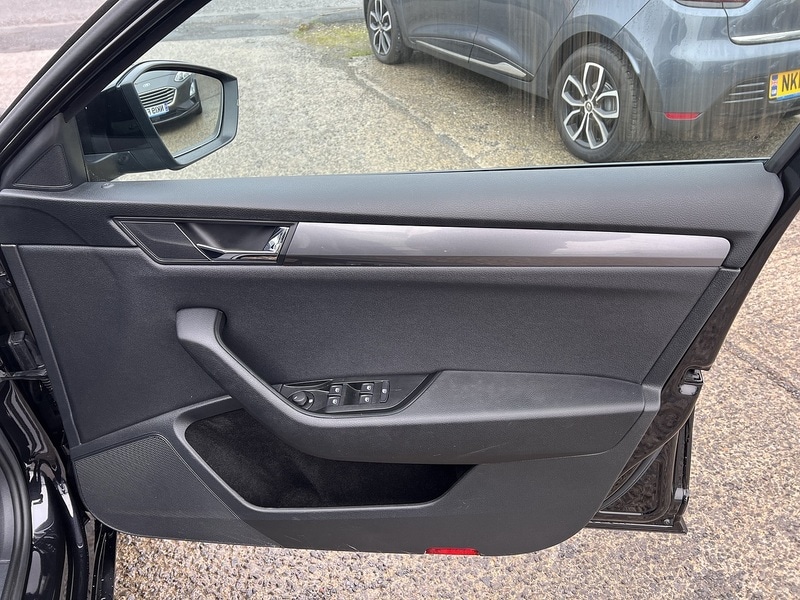 Used Skoda Superb for sale - 77370290: Photo 16