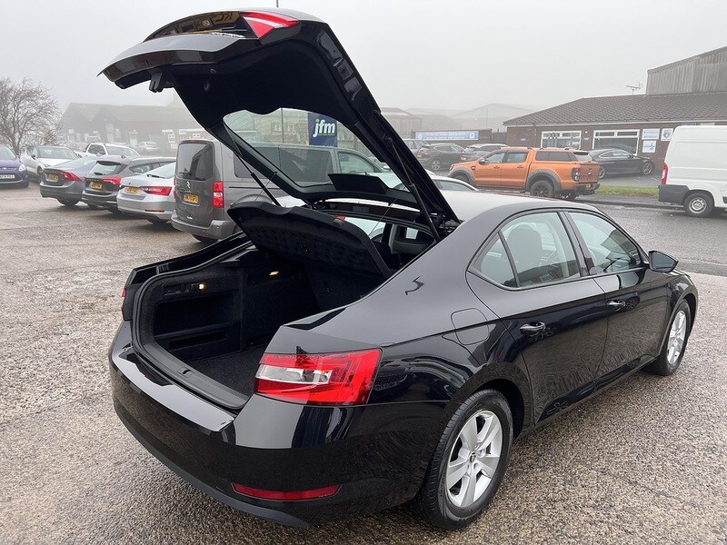 Used Skoda Superb for sale - 77370290: Photo 18