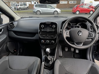 Used Renault Clio 2019 for sale - 75453999: Photo