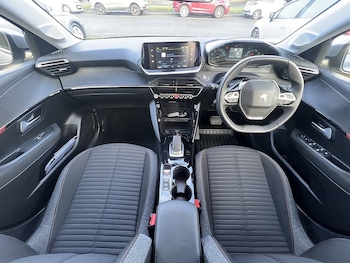 Used Peugeot E-208 2021 for sale - 76520855: Photo