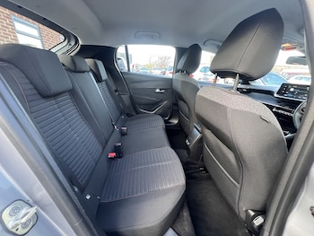 Used Peugeot E-208 2021 for sale - 76520855: Photo