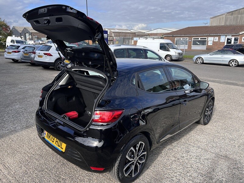 Used Renault Clio for sale - 76119356: Photo 17