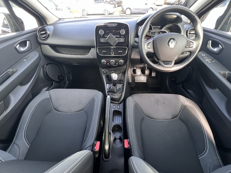 Used Renault Clio for sale - 76119356: Photo 2