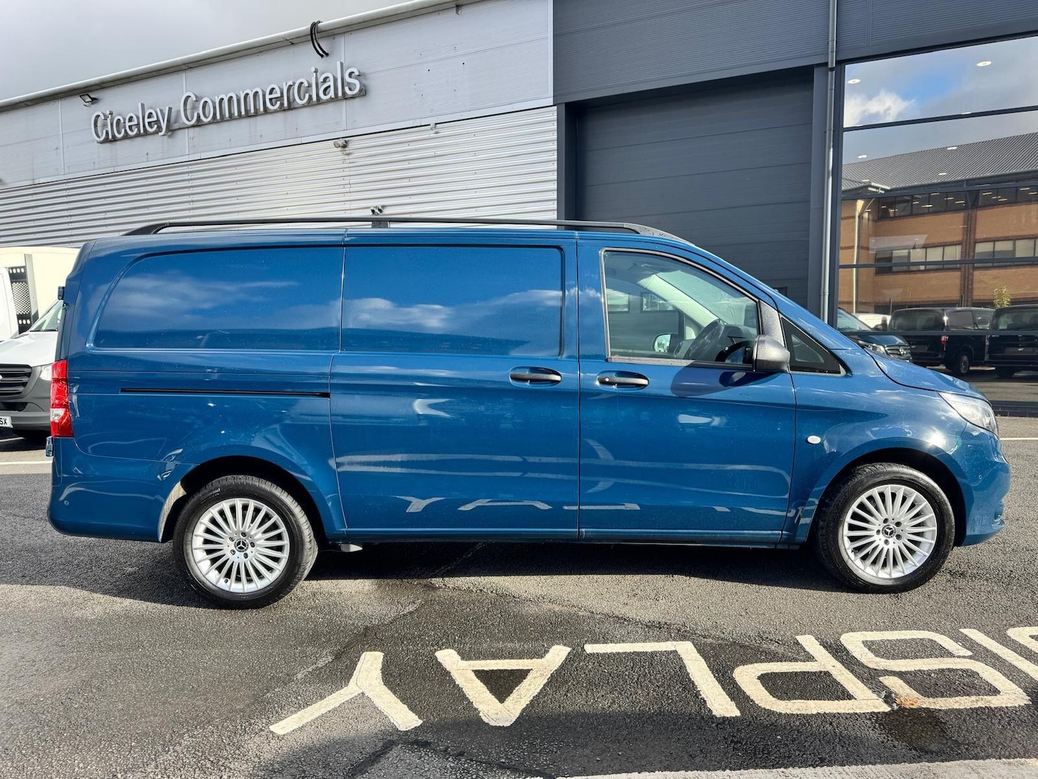 Used Mercedes-Benz Vito 2023 for sale - 76498906: Photo 10