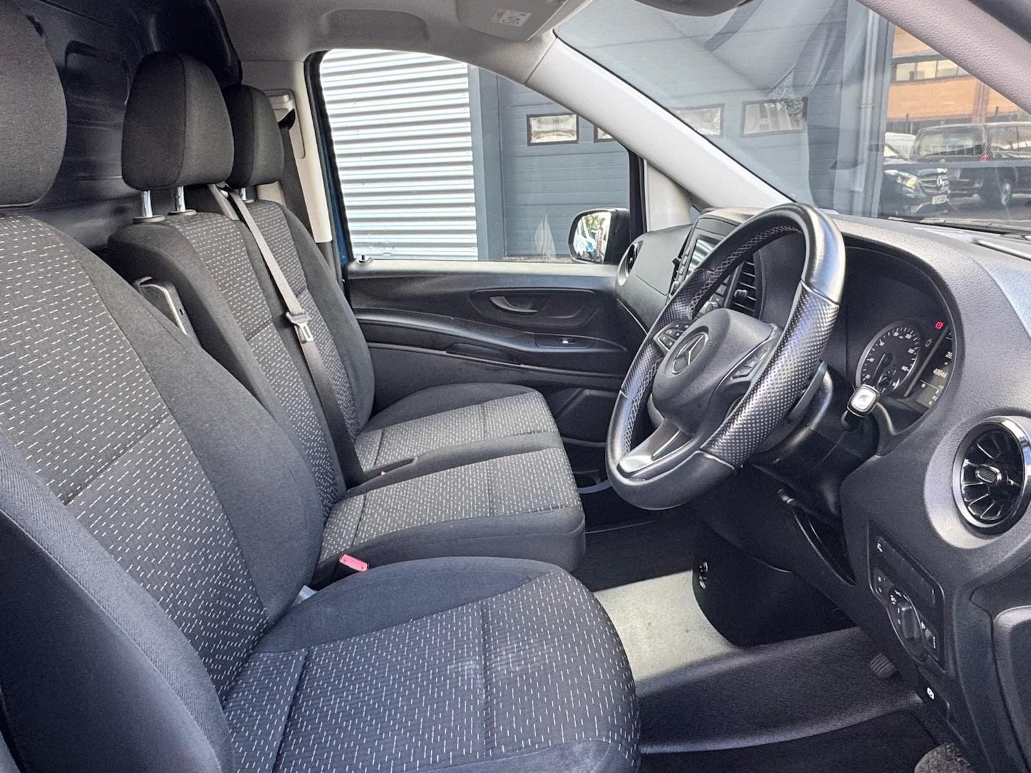 Used Mercedes-Benz Vito 2023 for sale - 76498906: Photo 18