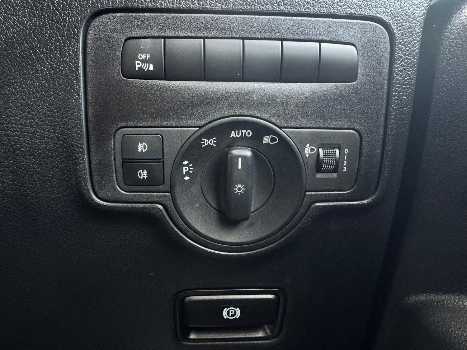 Used Mercedes-Benz Vito 2023 for sale - 76498906: Photo 32