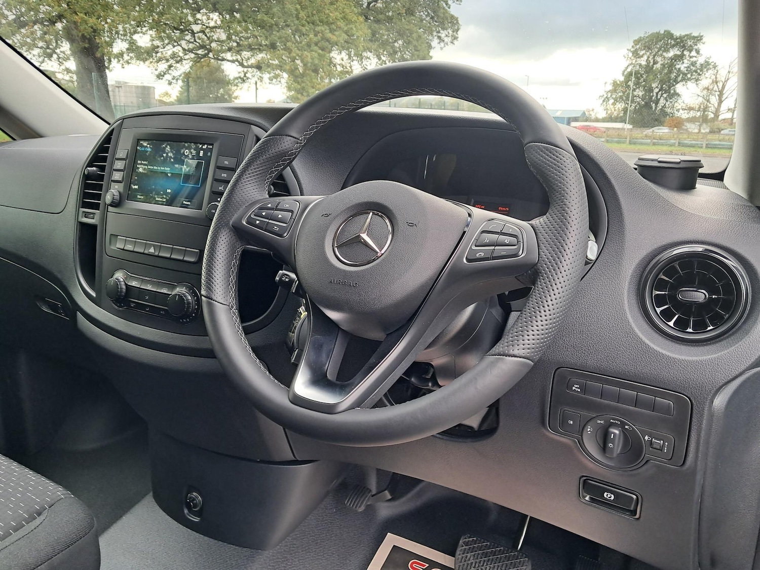 Used Mercedes-Benz Vito for sale - 76476524: Photo 2