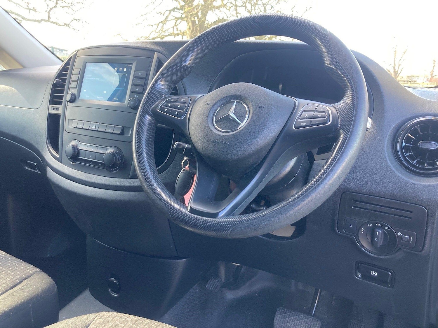 Used Mercedes-Benz Vito for sale - 77925732: Photo 2