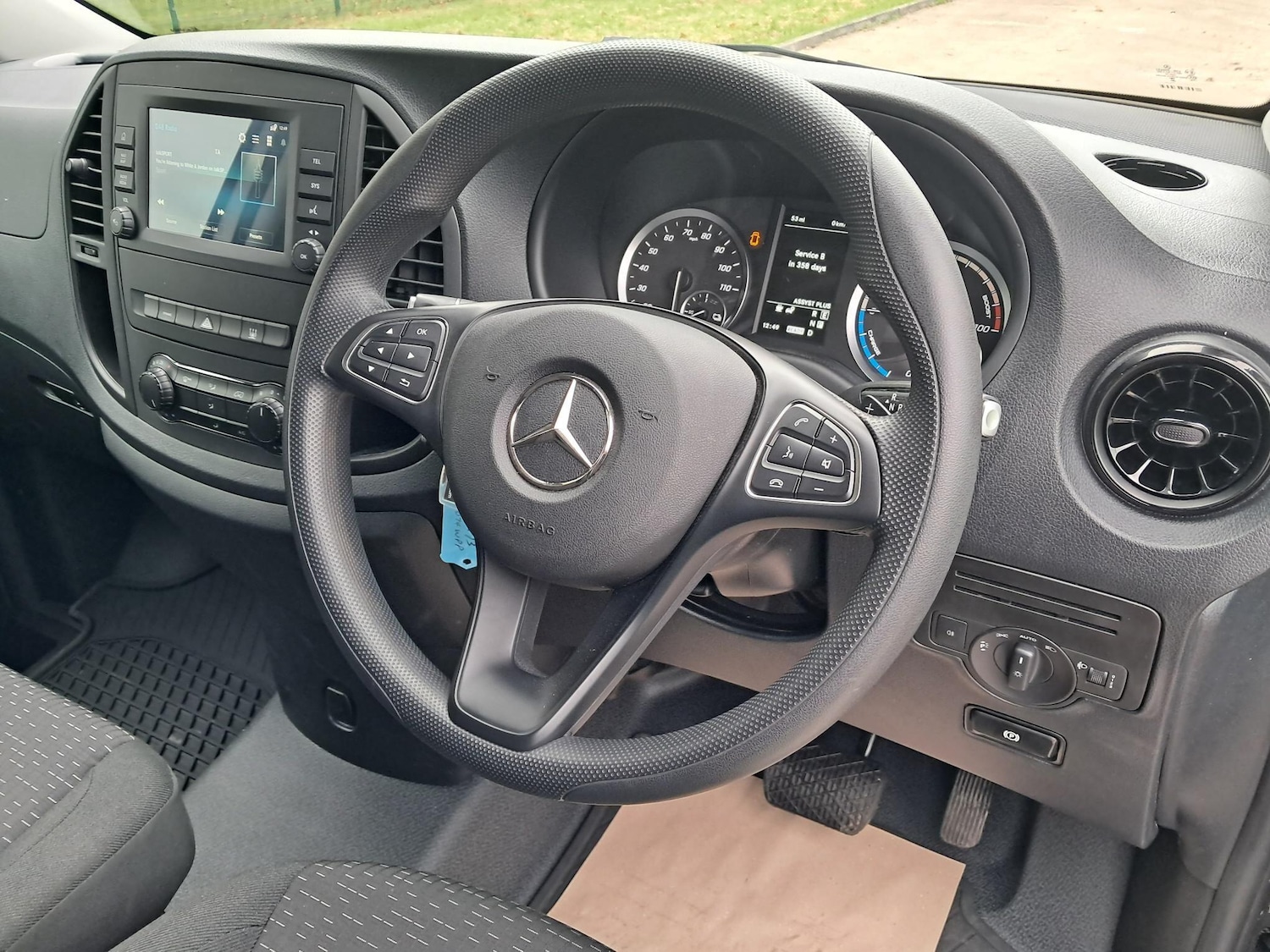 Used Mercedes-Benz Vito 2024 for sale - 76472838: Photo 2