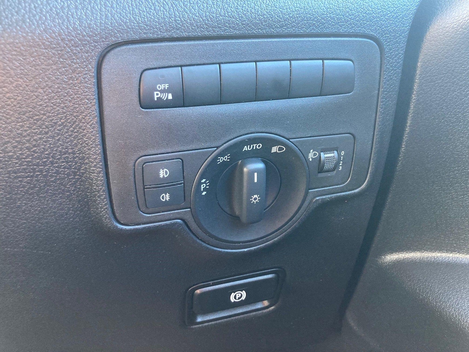 Used Mercedes-Benz Vito 2023 for sale - 77358908: Photo 22