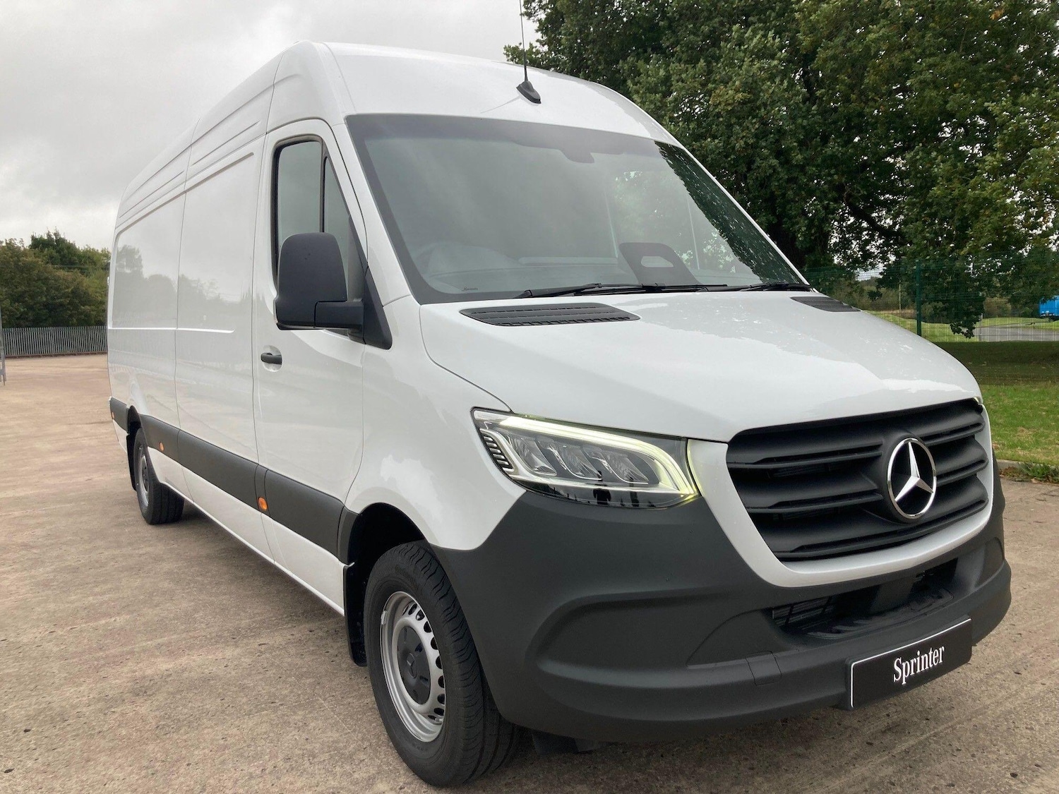 Used Mercedes-Benz Sprinter 2025 for sale - 78184263: Photo 1