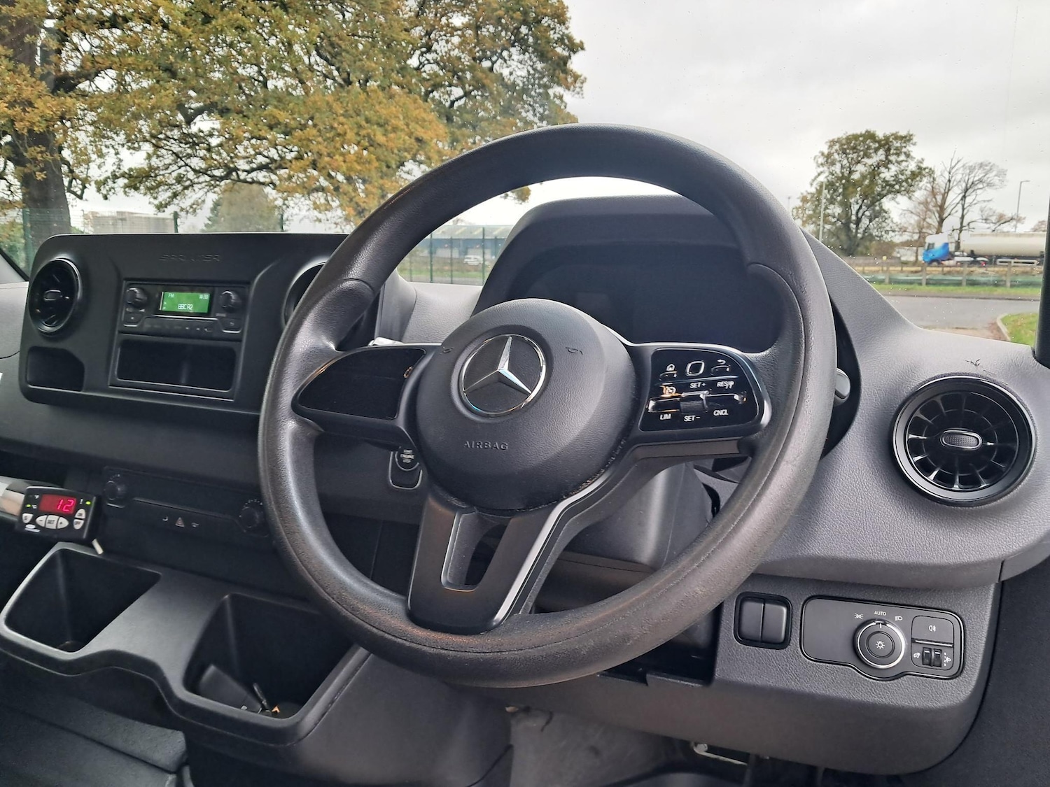Used Mercedes-Benz Sprinter 2019 for sale - 76457935: Photo 2
