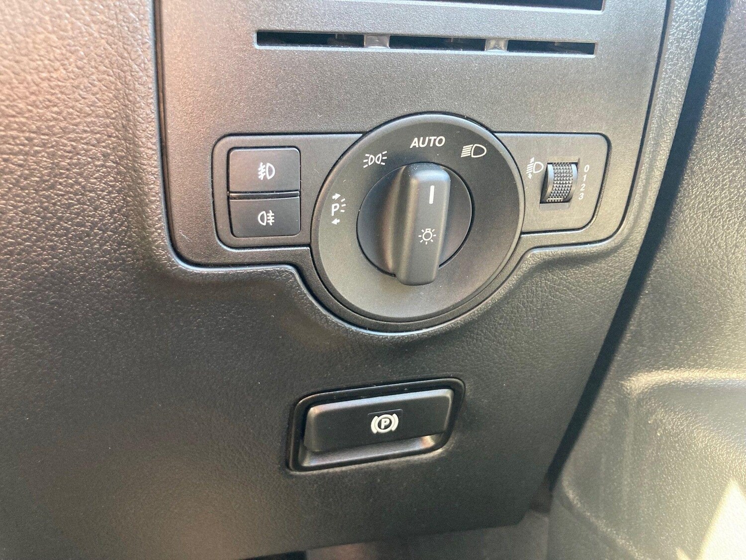 Used Mercedes-Benz Vito 2023 for sale - 77386458: Photo 38