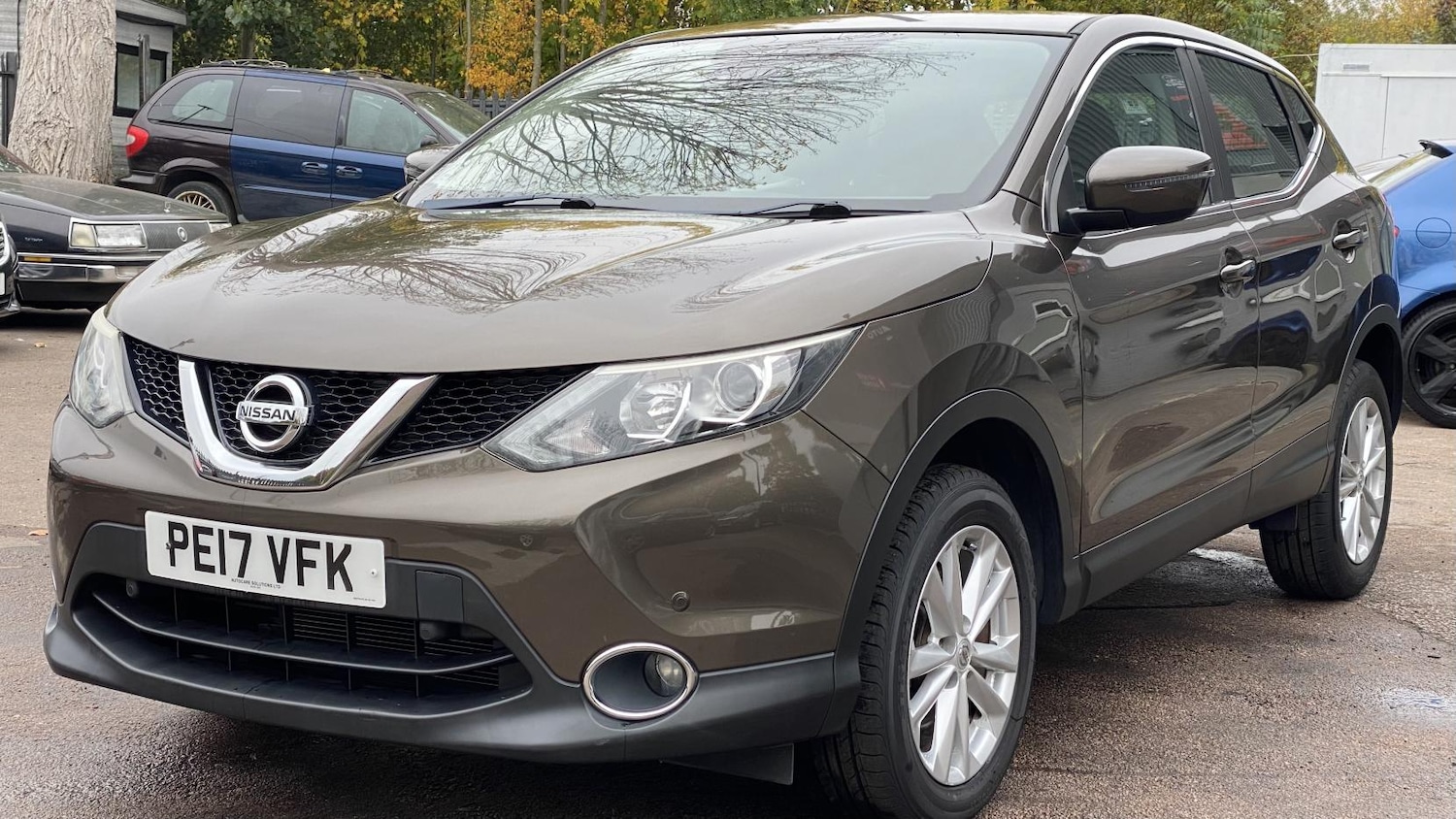 Used Nissan Qashqai 2017 for sale - 76252702: Photo 2