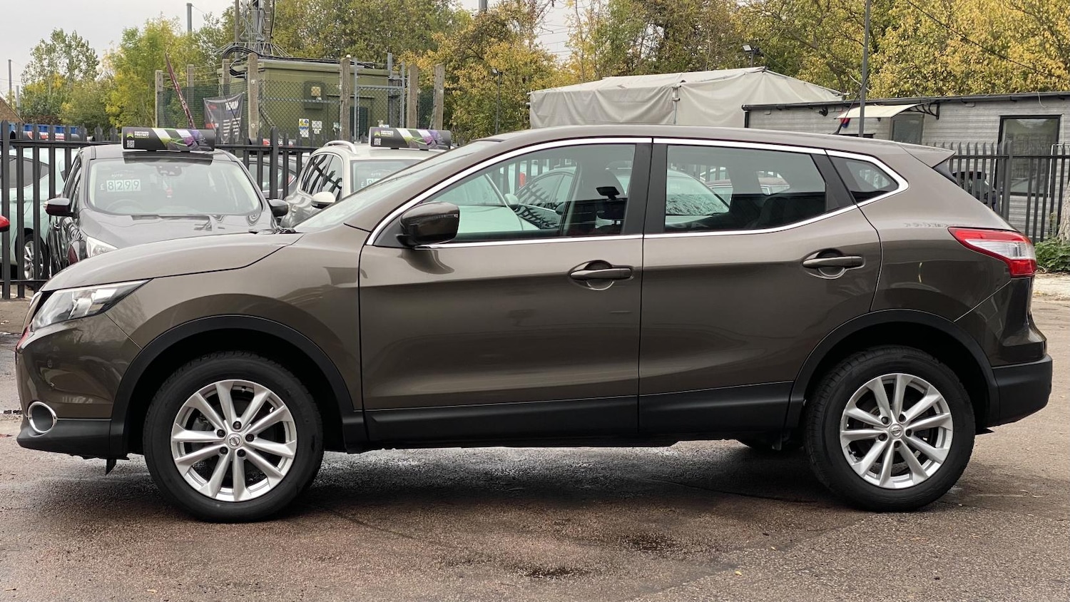 Used Nissan Qashqai 2017 for sale - 76252702: Photo 3
