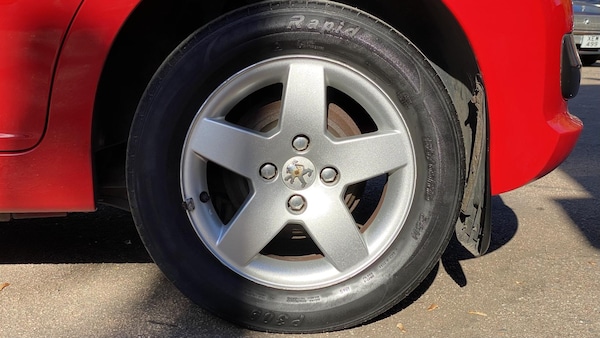 Used Peugeot 207 2010 for sale - 76219265: Photo 11