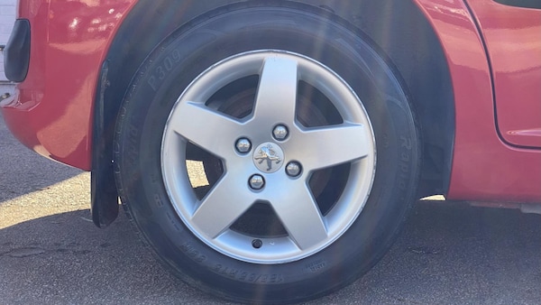 Used Peugeot 207 2010 for sale - 76219265: Photo 12