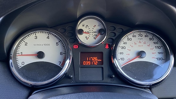 Used Peugeot 207 2010 for sale - 76219265: Photo 27