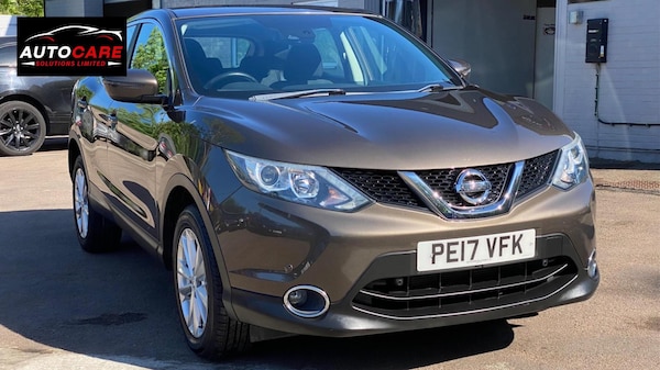 Used Nissan Qashqai 2017 for sale - 75518943: Photo 2