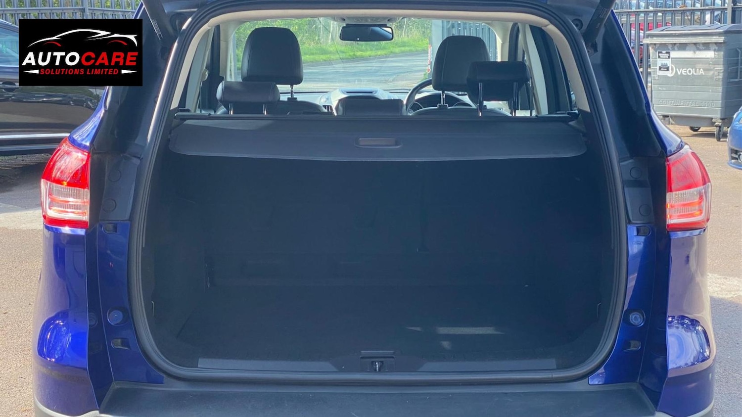 Vehicle 27