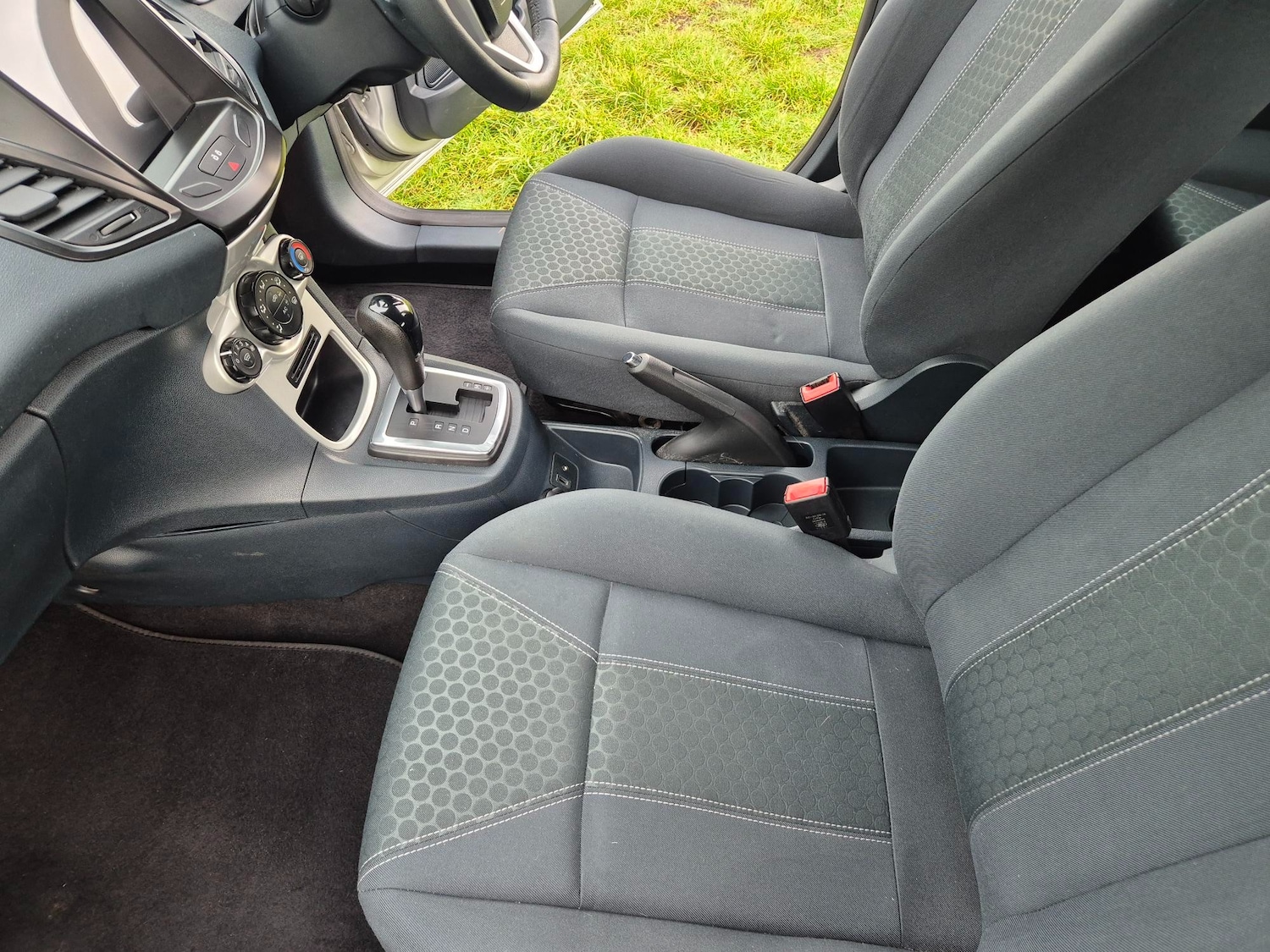 Used Ford Fiesta 2012 for sale - 77158057: Photo 9