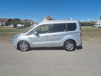 Used Ford Tourneo Connect 2021 for sale - 75587017: Photo
