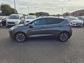 2022 (72) - TITANIUM X mHEV ( mild HYBRID ) . AUTOMATIC . 5-Door Petrol