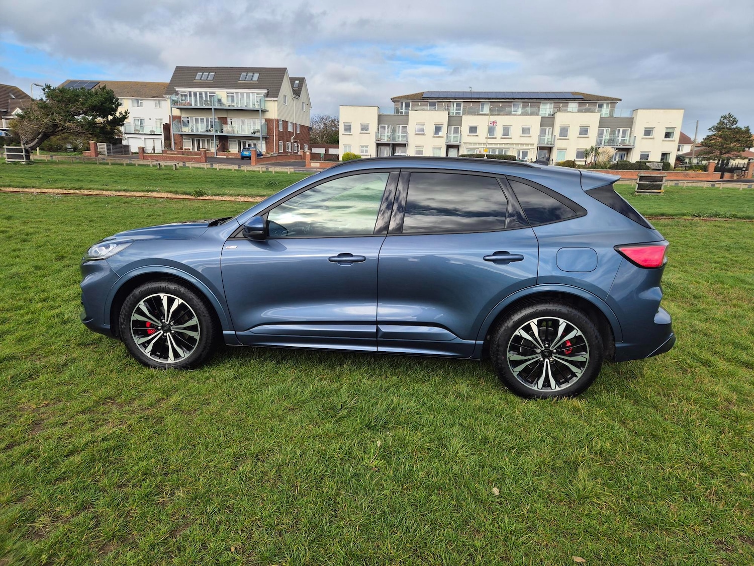 Used Ford Kuga 2023 for sale - 76320029: Photo 1