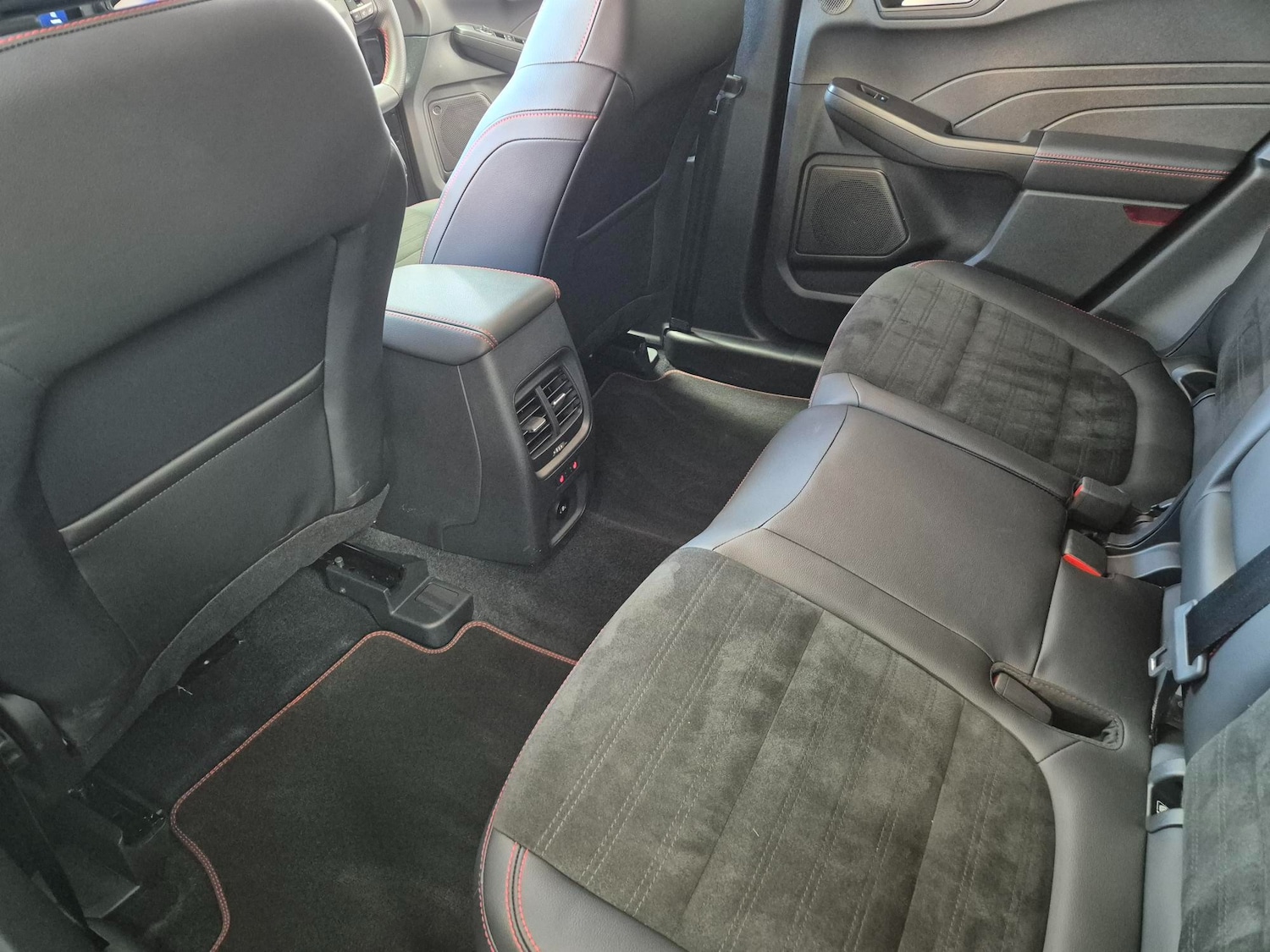 Used Ford Kuga 2022 for sale - 77048347: Photo 6