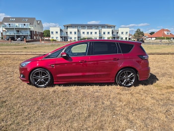 2018 (67) - ST-LINE 7 SEATER AUTOMATIC 5-Door PETROL