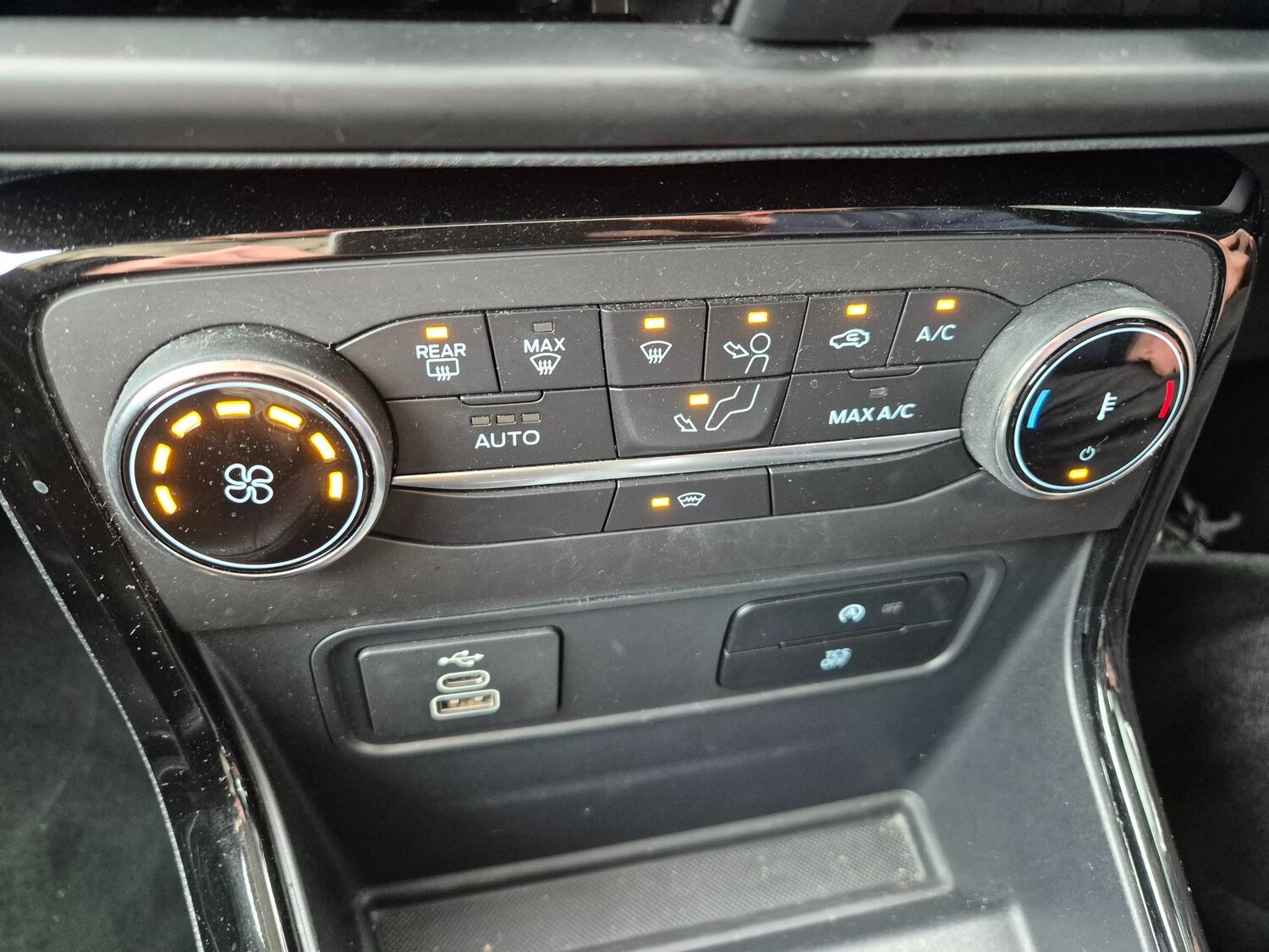 Used Ford Ecosport for sale - 77878621: Photo 25