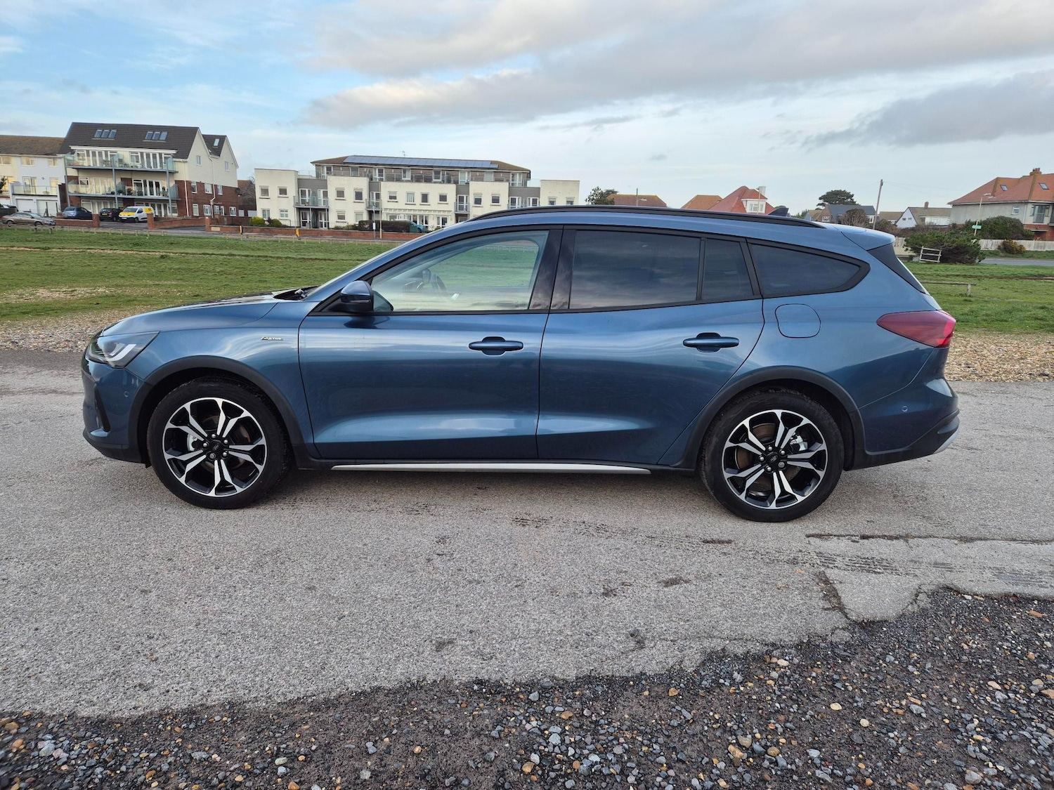 Used Ford Focus 2025 for sale - 77043101: Photo 2