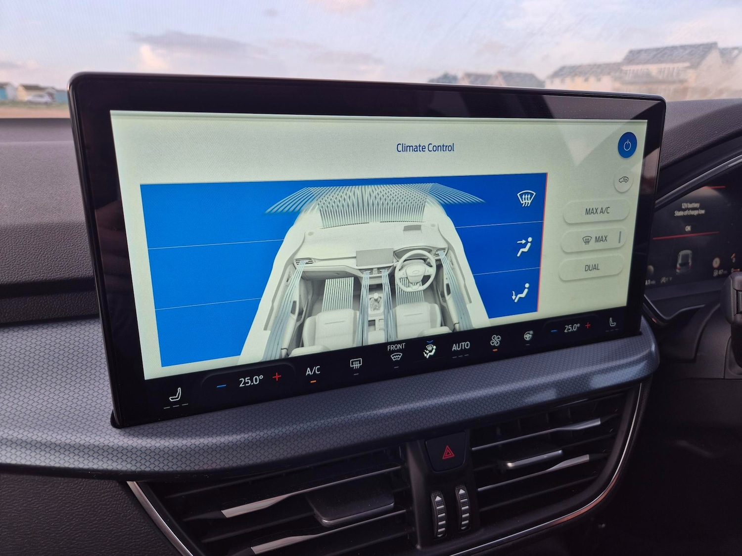 Used Ford Focus 2025 for sale - 77043101: Photo 24