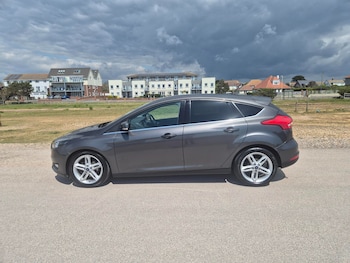 Used Ford Focus 2017 for sale - 79463009: Photo