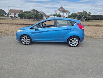 Used Ford Fiesta 2011 for sale - 75499088: Photo