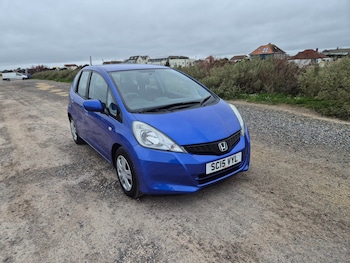 Used Honda Jazz 2015 for sale - 78213356: Photo