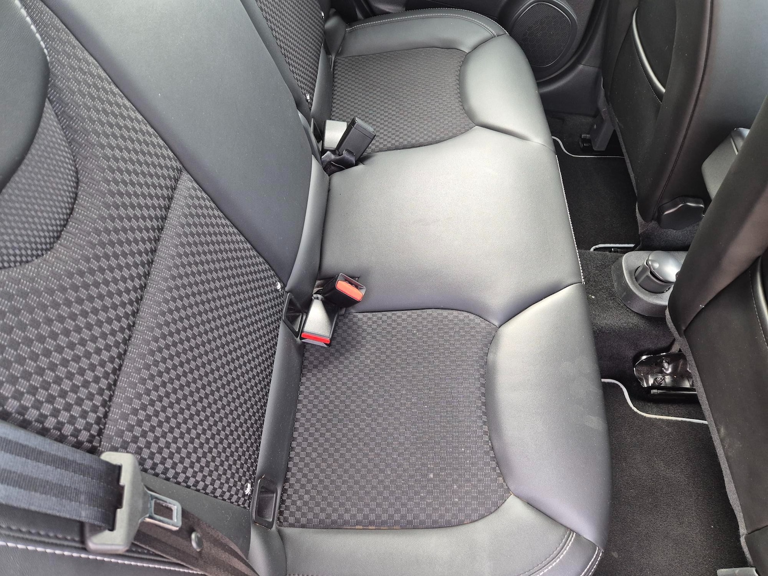 Used Renault Clio 2017 for sale - 77641783: Photo 9