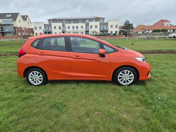 2018 (68) - 1.3 i-VTEC SE AUTOMATIC 5 Door Petrol