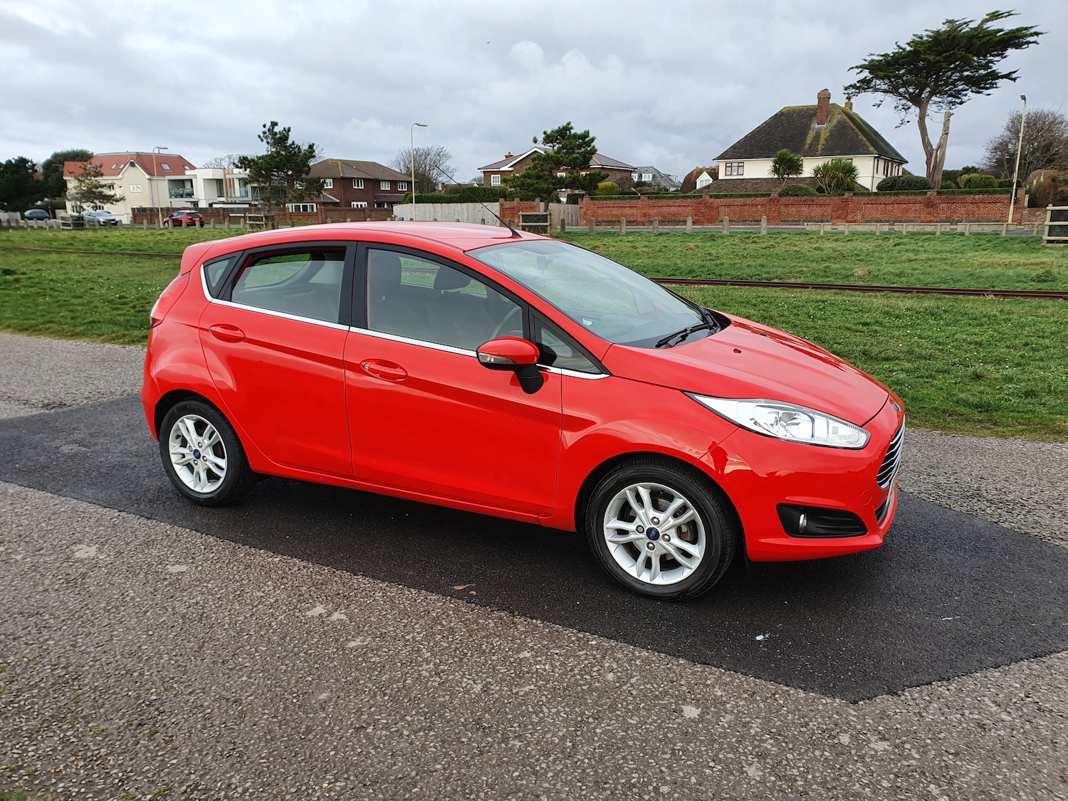 Used Ford Fiesta 2015 for sale - 77045780: Photo 2