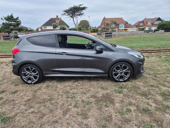 Used Ford Fiesta 2018 for sale - 75608378: Photo