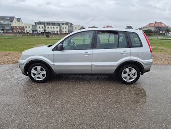 Used Ford Fusion 2010 for sale - 77333279: Photo