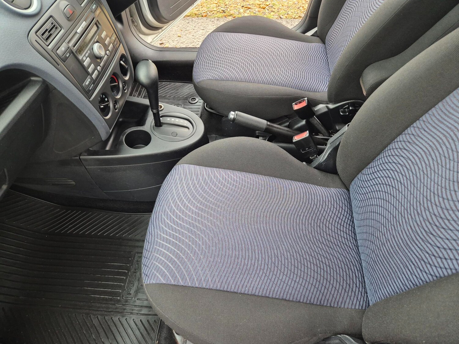 Used Ford Fusion 2010 for sale - 77333279: Photo 8